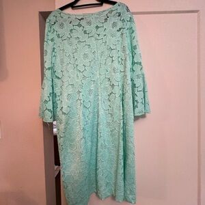 Size 18 dress with flair arms